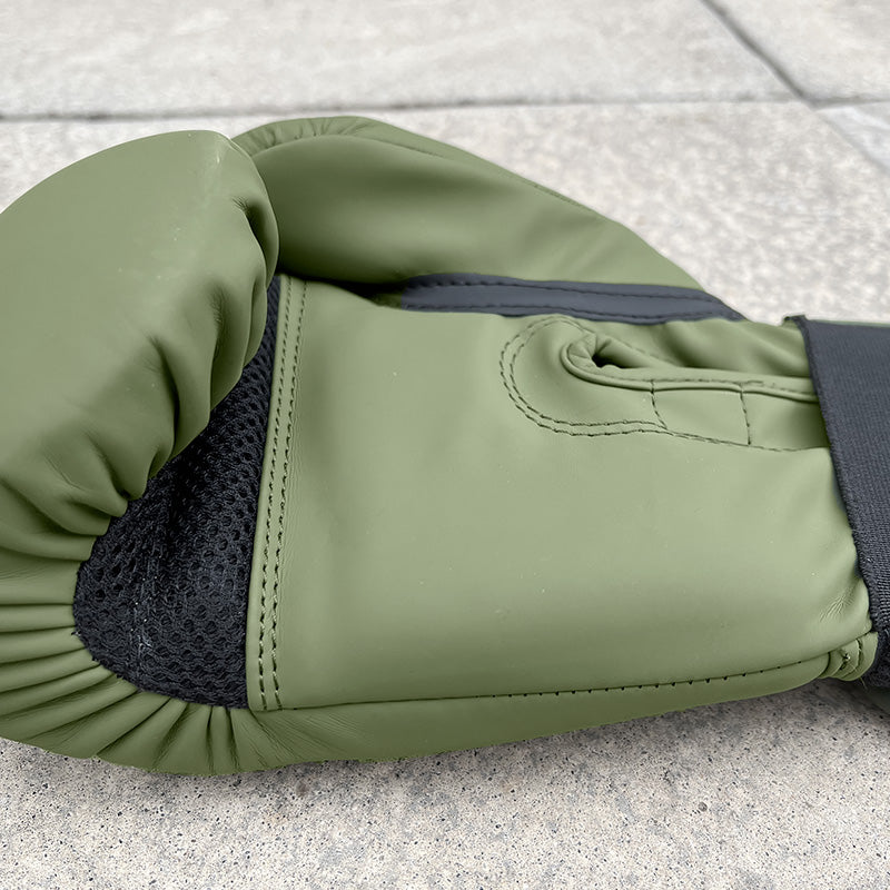 ATREQ Pro Boxing Bag Mitt